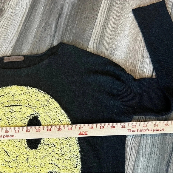 THE CLASSIC Smiley Face Acrylic Sweater Textured Charcoal Grey Size Medium - Picture 8 of 10